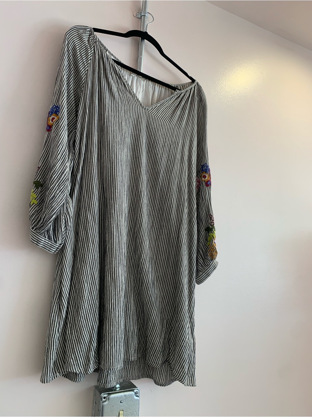 Anthropologie Black & White Striped V-Neck Tunic with Floral Sleeve Embroidery